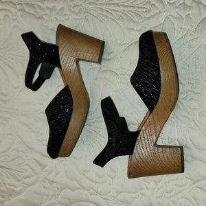 Universal Thread Black Sparkle Clog Size 11